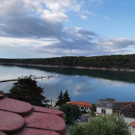Gaestezimmer Fuer 2 Personen Ca 20 Qm In Kampor, Kvarner Bucht Rab